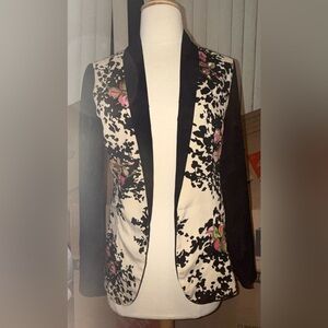Floral Black and White Women's Blazer